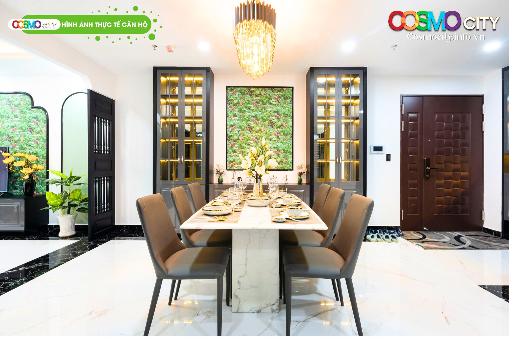 Bàn ăn được bàn giao trong căn hộ thực tế Cosmo City.